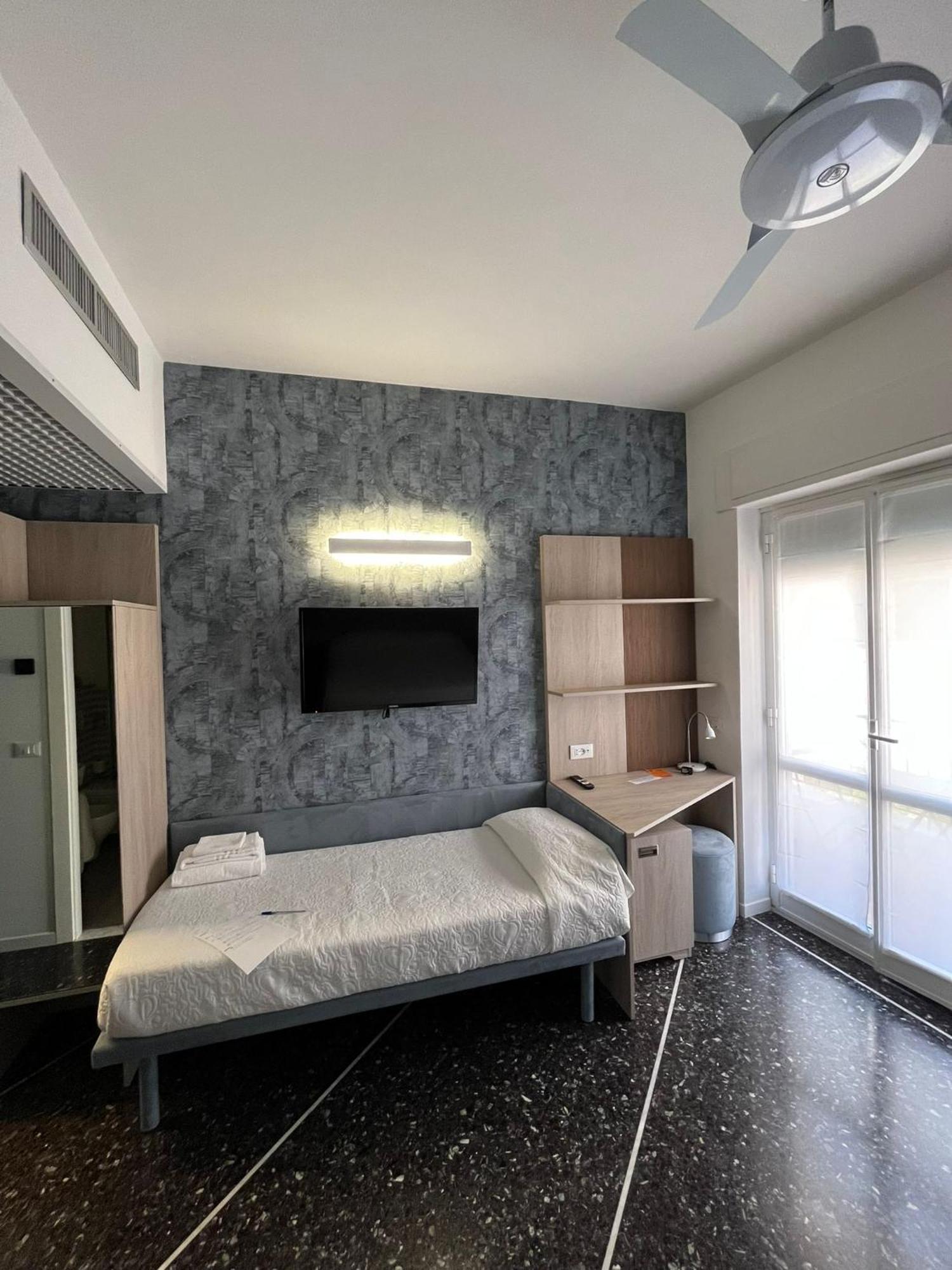 Hotel Al Capo Varigotti Exteriör bild