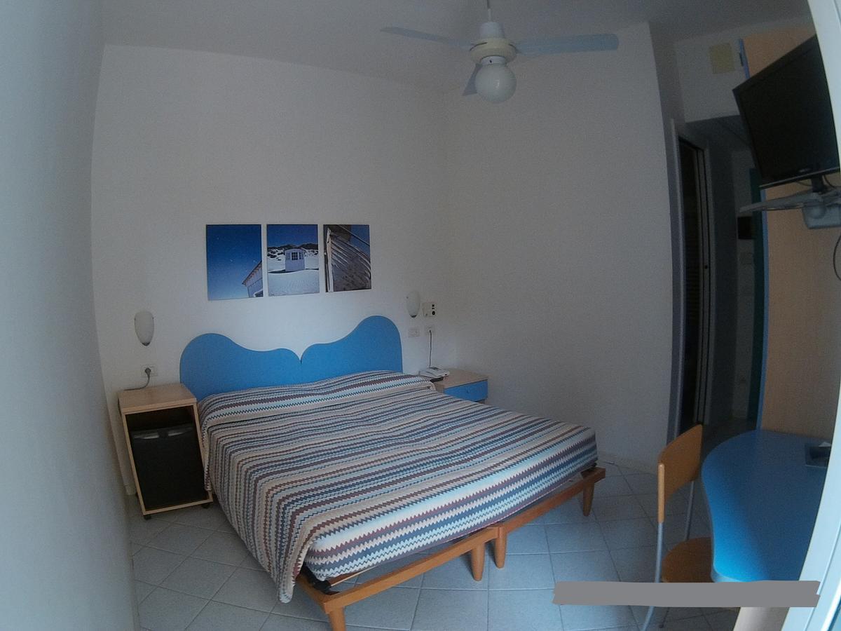 Hotel Al Capo Varigotti Exteriör bild