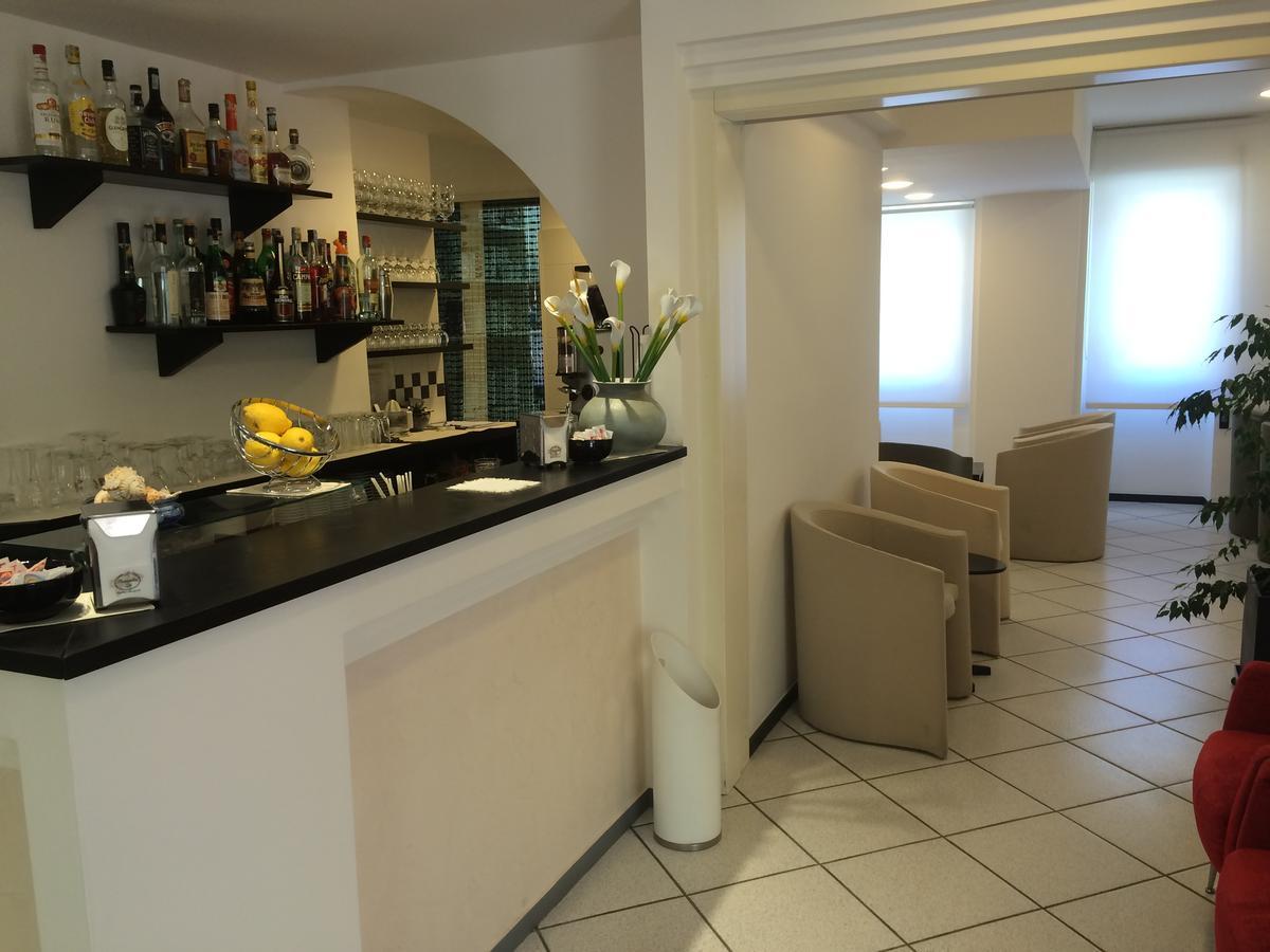 Hotel Al Capo Varigotti Exteriör bild